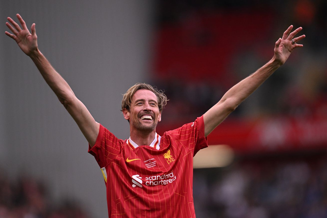 Liverpool Legends v Chelsea Legends: Charity Match