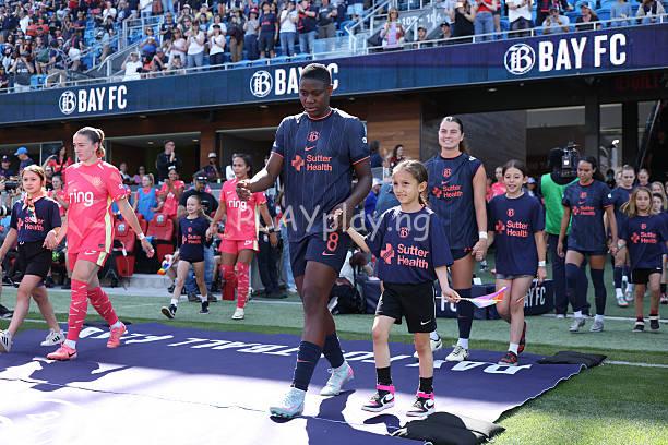 Asisat Oshoala. Al Hilal, Bay FC